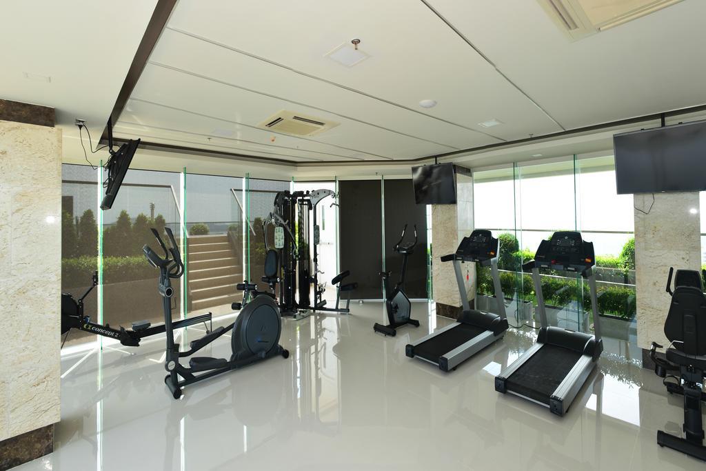 Peak Towers Condominium Паттая Екстер'єр фото